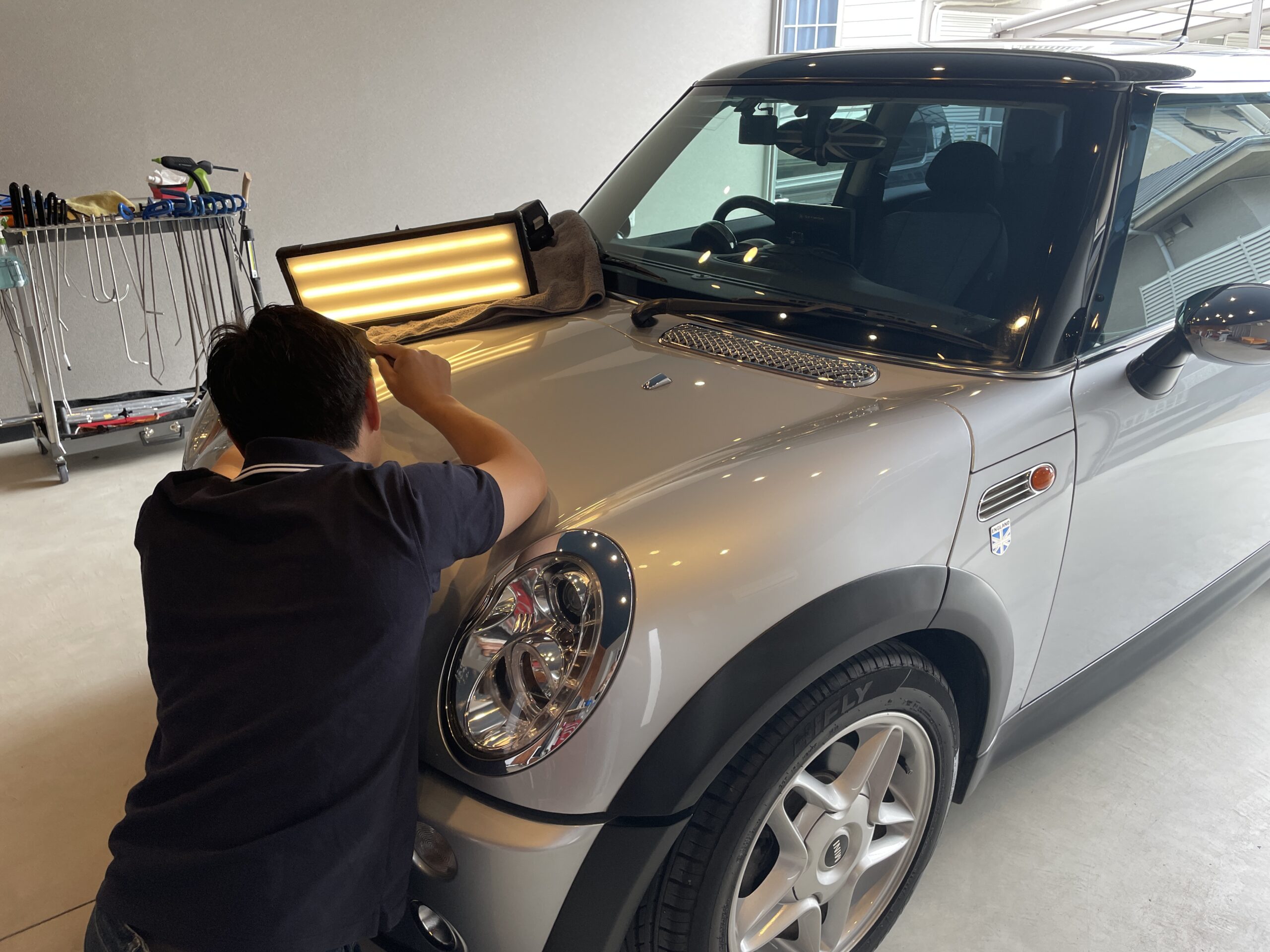 お車のヘコミ
フロントガラスの傷
お任せください